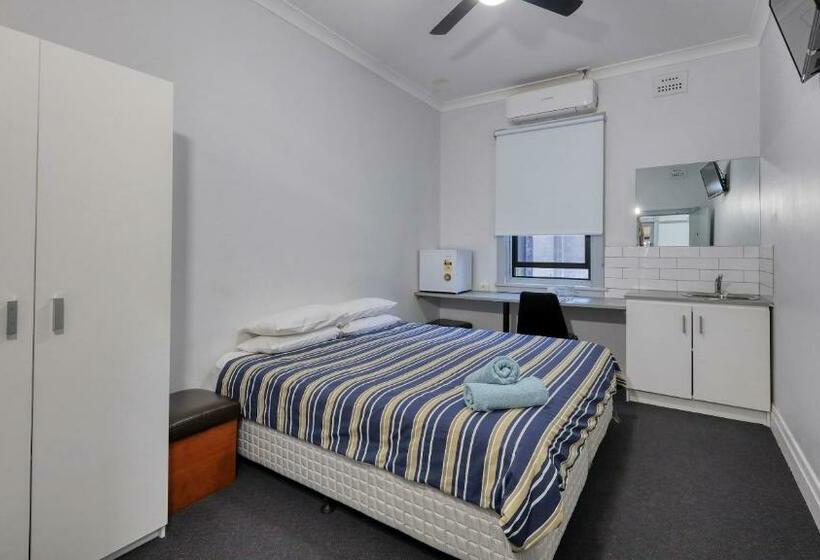 اتاق استاندارد با تخت بزرگ, Broadway