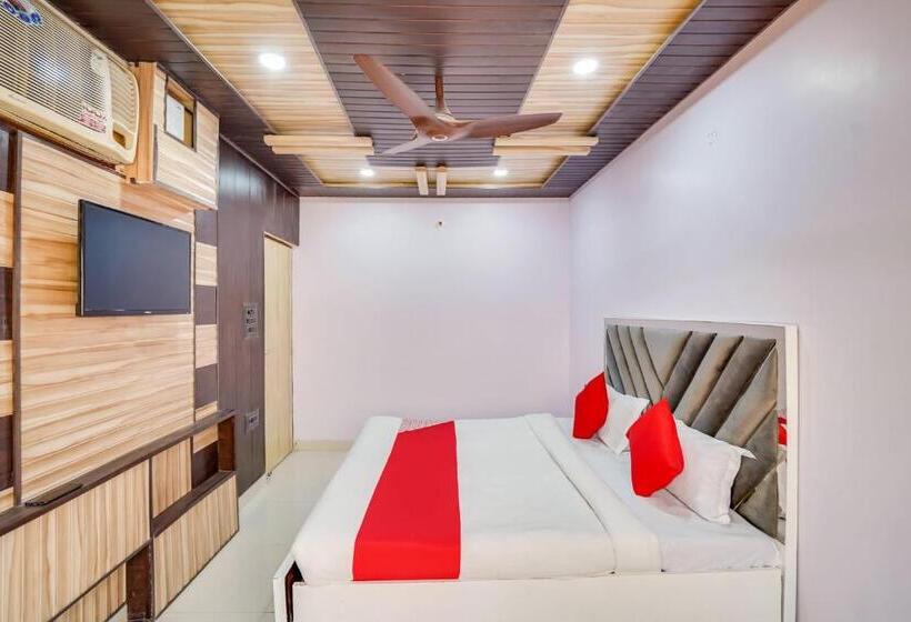 Triple Classic Room, Oyo 77834 Hazel Residency