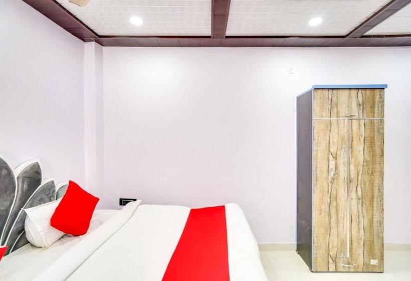 Triple Classic Room, Oyo 77834 Hazel Residency