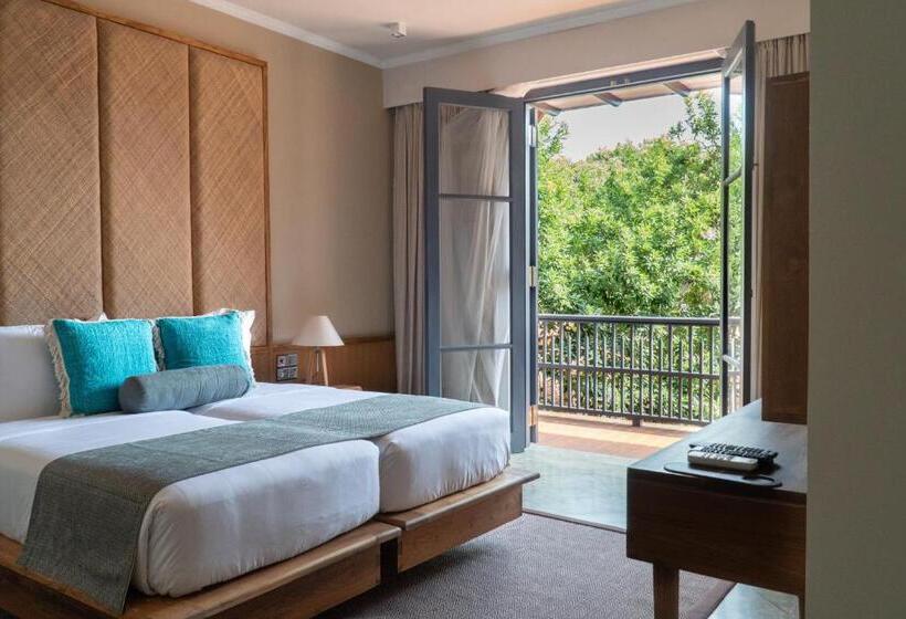 غرفة سوبيريور, The Merchant