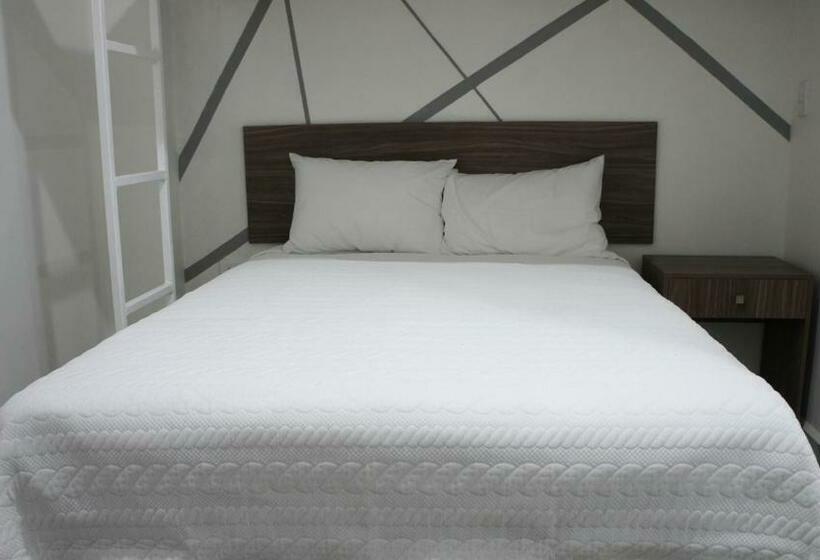 스탠다드 룸, Town Express