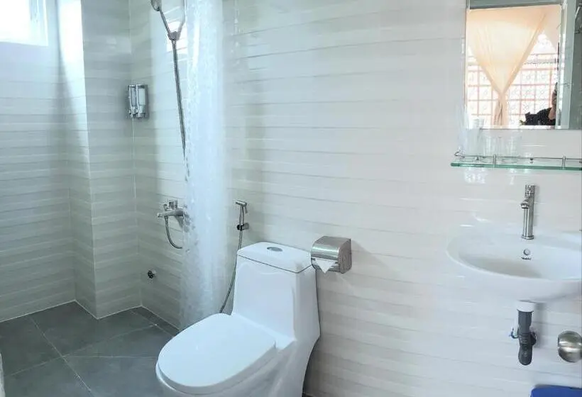 اتاق استاندارد سه نفره, Mekong 69 Hostel