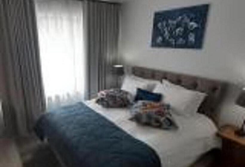اتاق خانوادگی, Guesthouse Indongo Swakopmund