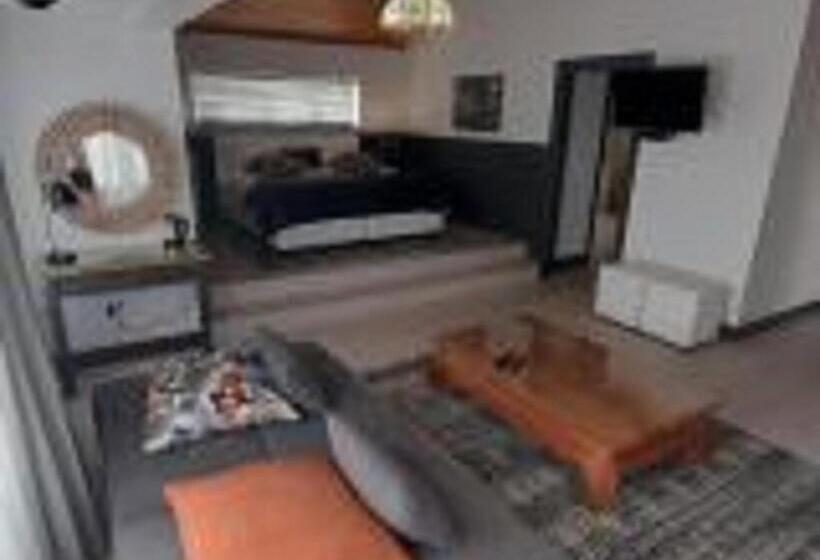 اتاق استاندارد سه نفره, Guesthouse Indongo Swakopmund