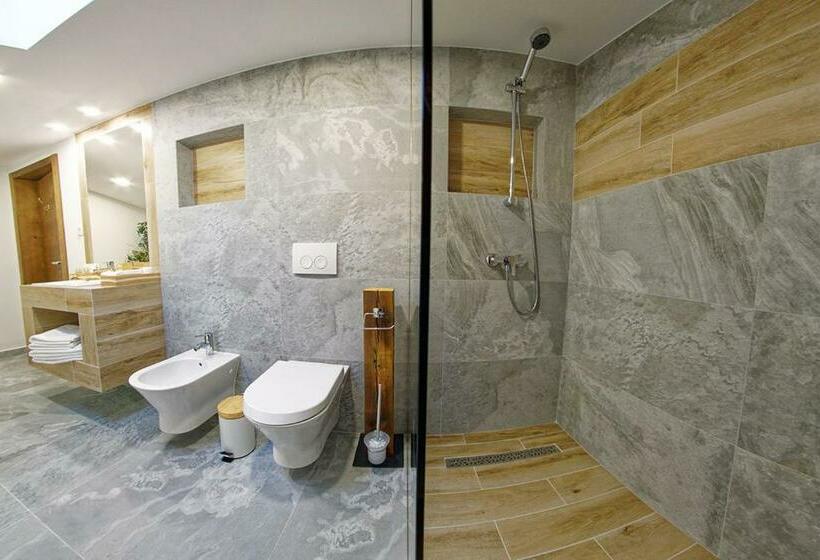 חדר סטנדרט, Aquarius Boutique