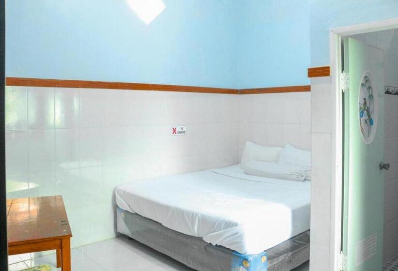 غرفة قياسية, Hp Residence Mitra Reddoorz Near Alun Alun Kediri