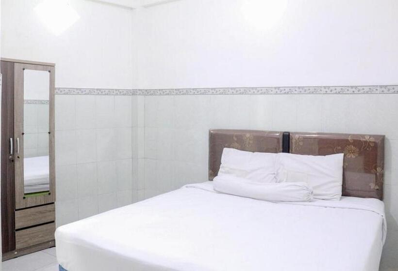 غرفة قياسية, Hp Residence Mitra Reddoorz Near Alun Alun Kediri