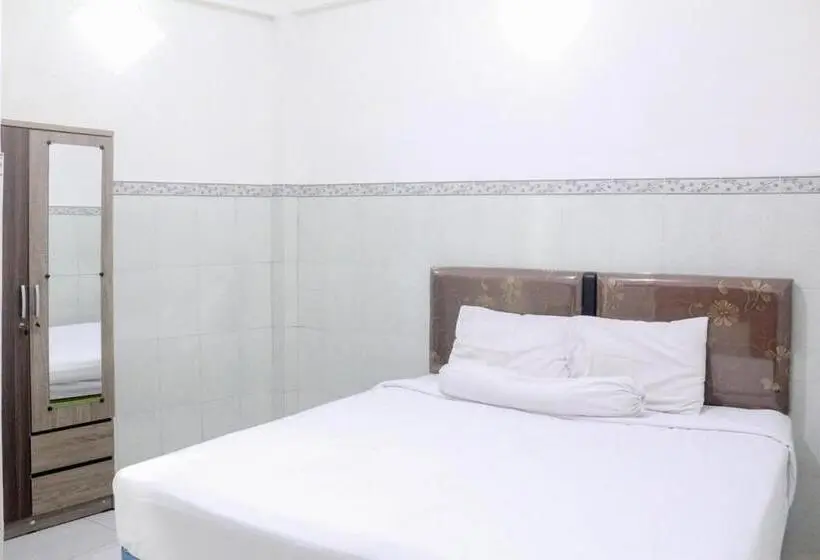 スタンダードルーム, Hp Residence Mitra Reddoorz Near Alun Alun Kediri