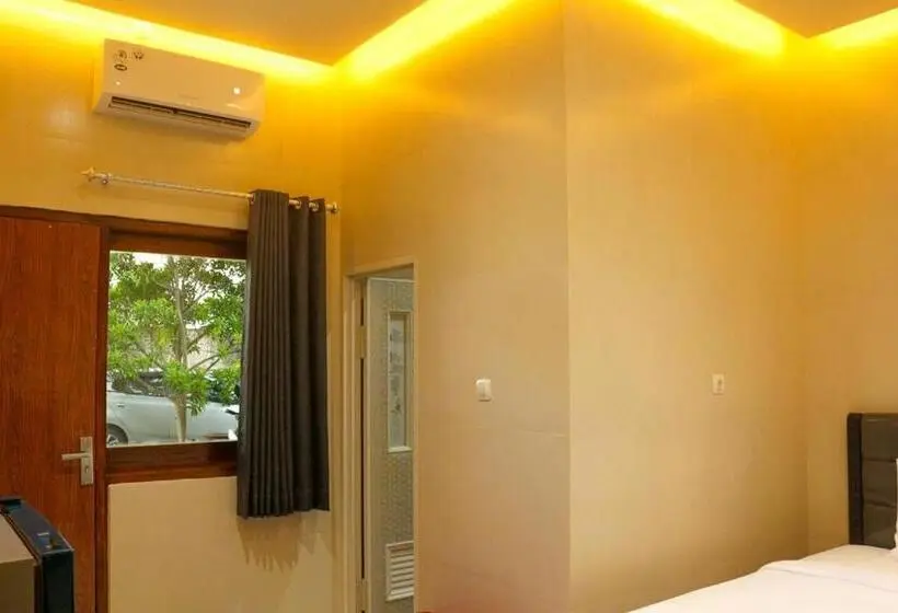 デラックスルーム, Hp Residence Mitra Reddoorz Near Alun Alun Kediri
