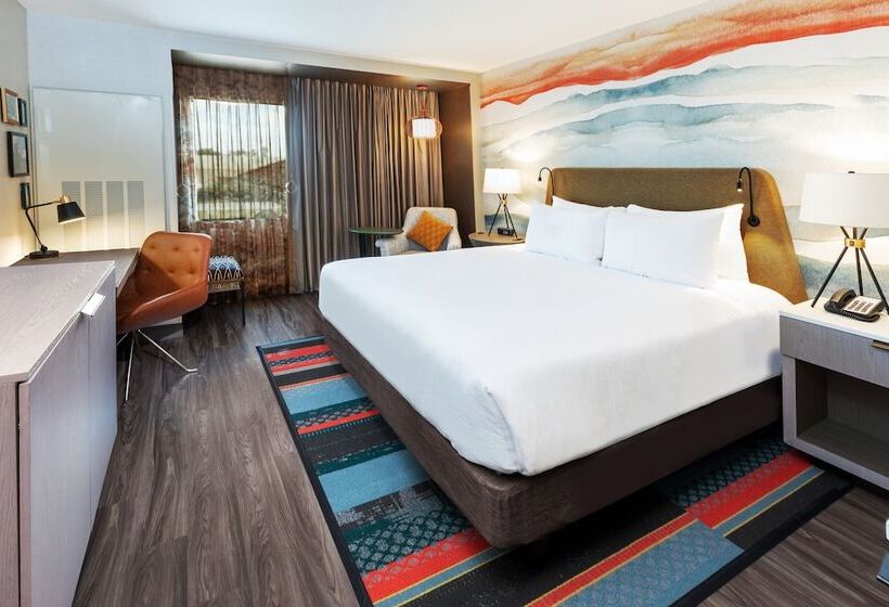 غرفة قياسية, Indigo Spring   Woodlands Area, An Ihg