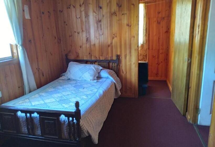 إستديو عائلى, Hostal Gomero