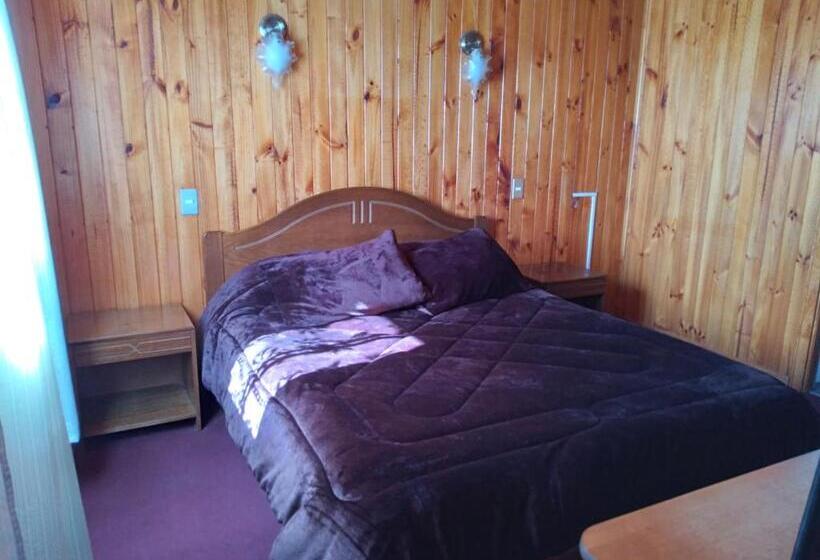 إستديو عائلى, Hostal Gomero