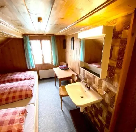 浴室共有スタンダード４人用ルーム, Berggasthaus Rigi Burggeist