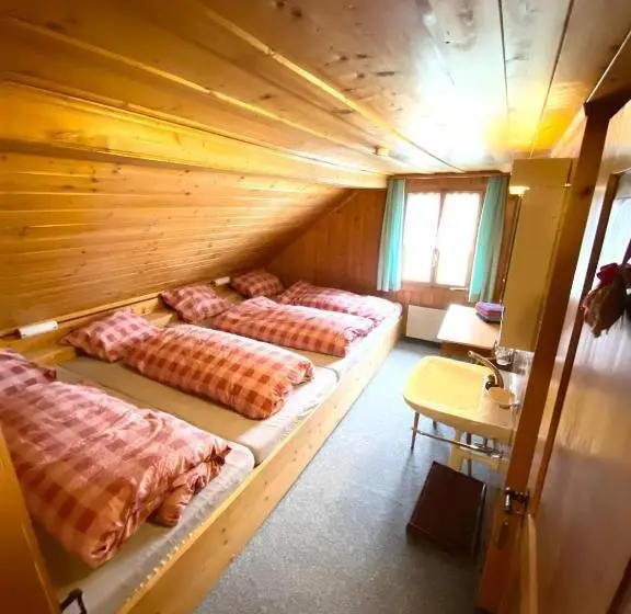 浴室共有スタンダード４人用ルーム, Berggasthaus Rigi Burggeist