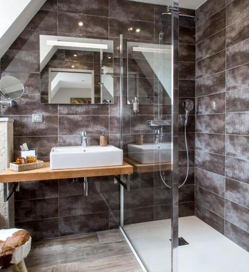 스탠다드 룸, Les Sagranières