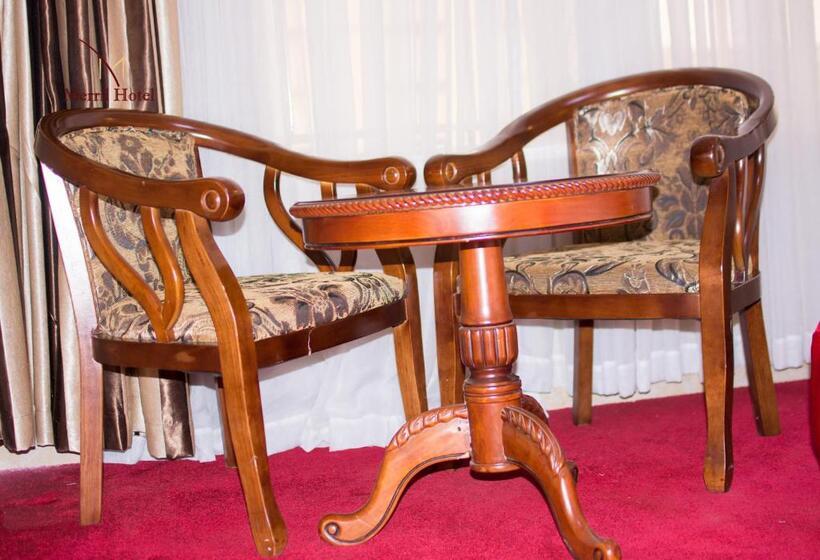 이그제큐티브 스위트, Merril