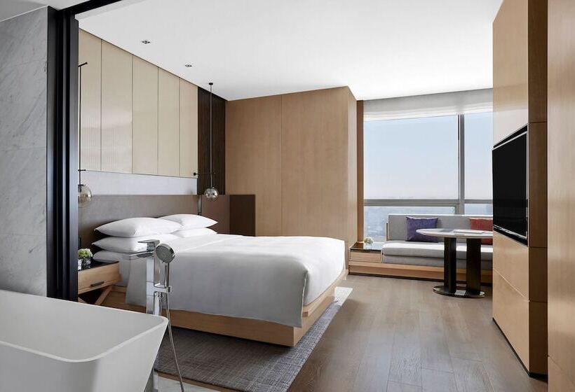 Executive Suite, Shenyang Marriott