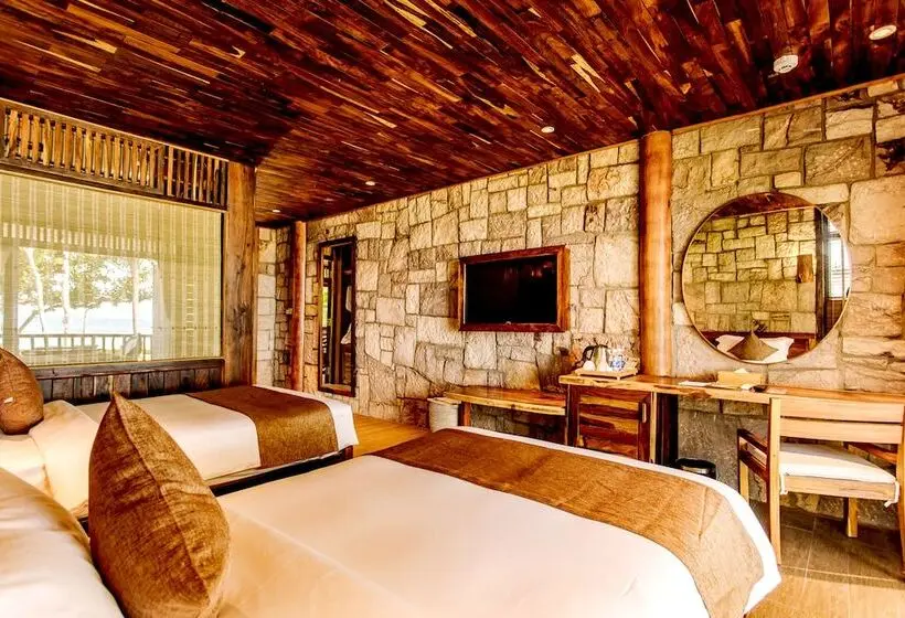 Standard Room King Size Bed