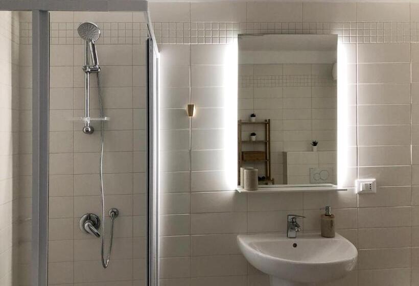 דירה בת חדר שינה 1 עם מרפסת, Residence Aurora