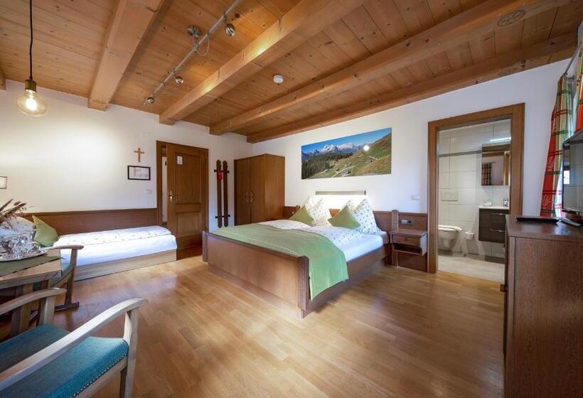 スタンダードトリプルルーム, Gasthof Maria Kirchental