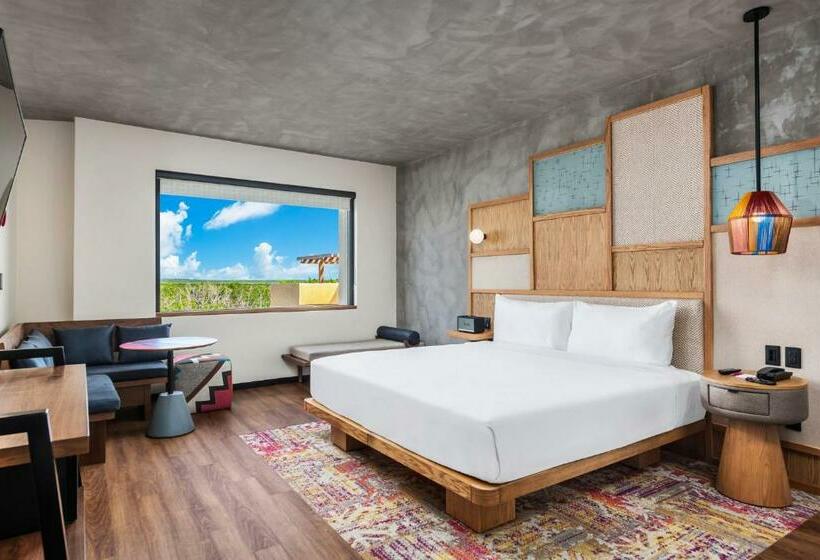 سوئیت با تخت بزرگ, Aloft Tulum