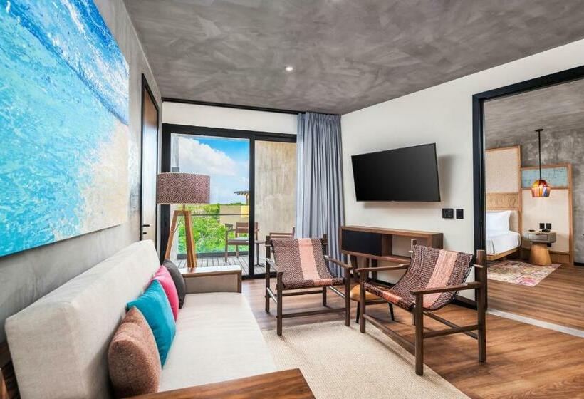 سوئیت با تخت بزرگ, Aloft Tulum