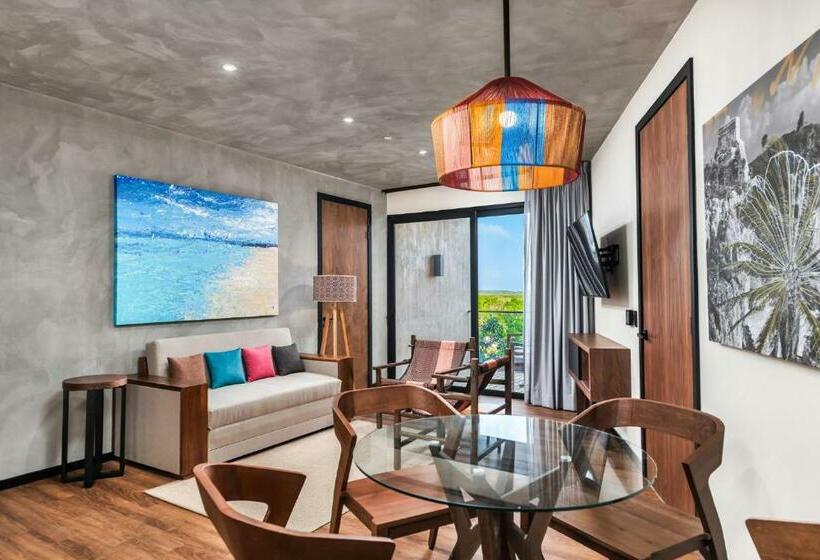 سوئیت با تخت بزرگ, Aloft Tulum