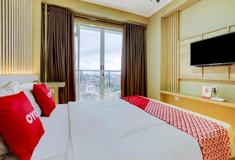 デラックスルーム, Collection O 90205 Queen Rent Apartment Gateway Pasteur