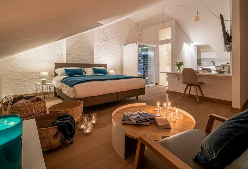 디럭스 스위트 킹 침대, Maison Noppius