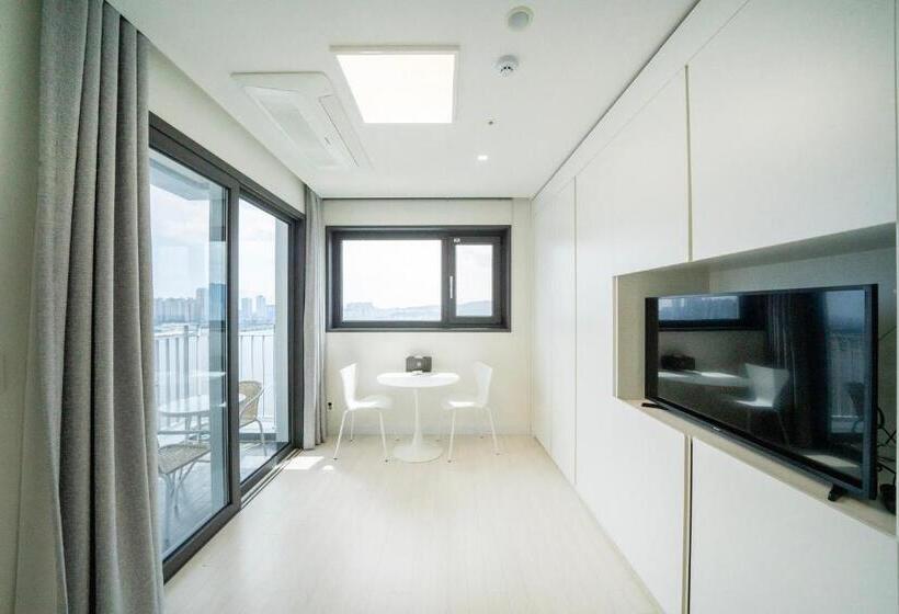 スーペリアールーム, World Sky Residence