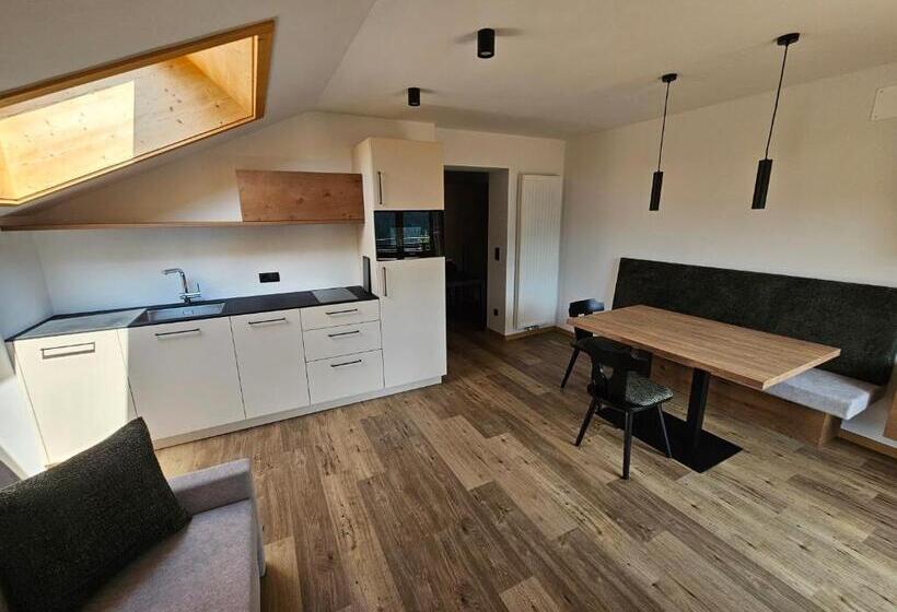 דירה בת חדר שינה 1 עם מרפסת, Apartments Kranebitt