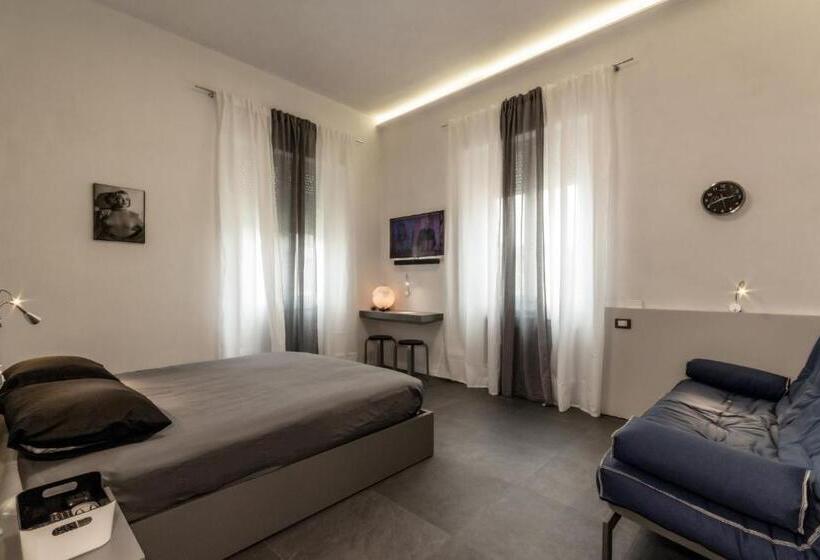 اتاق لوکس, Casa Mirko B & B Con Stazione Ricarica Auto Elettriche Parcheggio Privato Auto Moto Biciclette