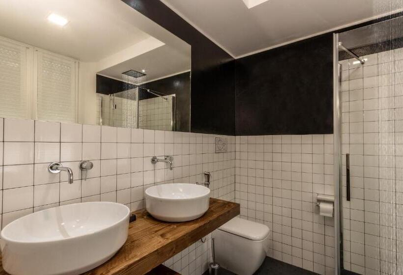 اتاق لوکس, Casa Mirko B & B Con Stazione Ricarica Auto Elettriche Parcheggio Privato Auto Moto Biciclette