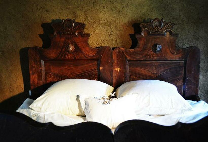 デラックスルーム, Faluhely Major