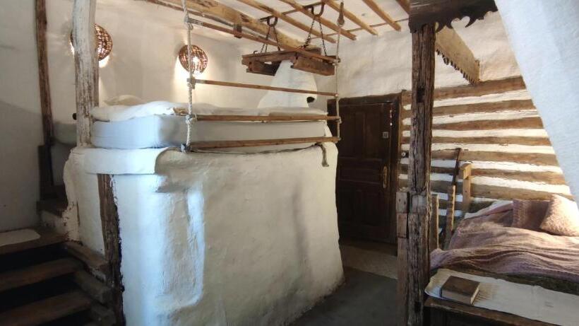 スタンダードルーム, Faluhely Major