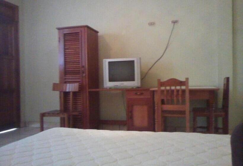 اتاق استاندارد یک نفره, Nakum