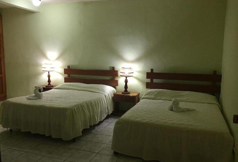 اتاق استاندارد با 2 تخت دوبل, Nakum