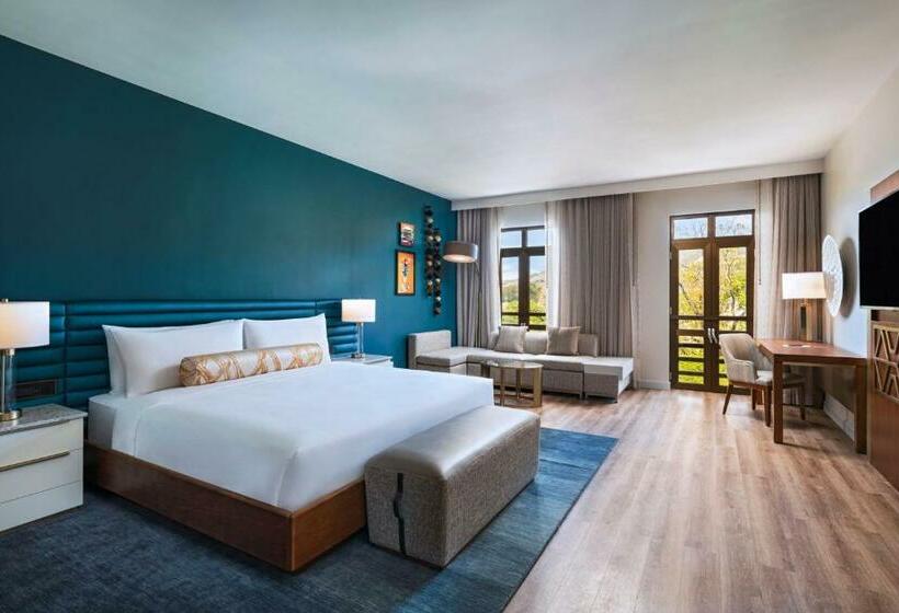 اتاق استاندارد با تخت بزرگ, The Brix Autograph Collection