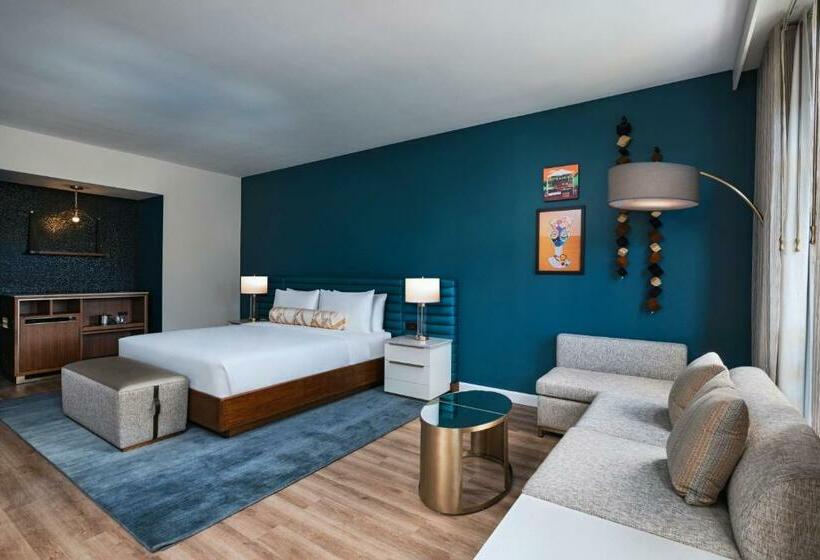 اتاق استاندارد با تخت بزرگ, The Brix Autograph Collection