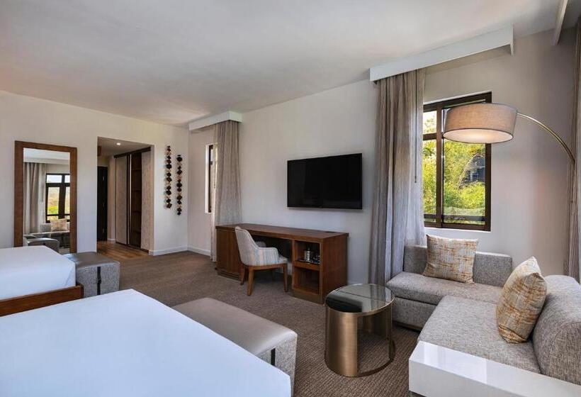 اتاق لوکس با تخت دو نفره بزرگ, The Brix Autograph Collection