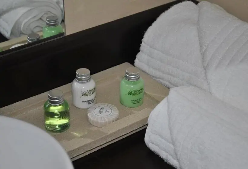 キングサイズベッドのデラックスルーム, Amaris Guesthouse