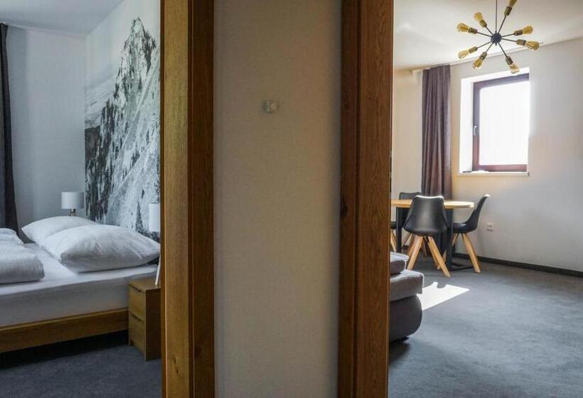 家庭间, Apartmány Golf&ski