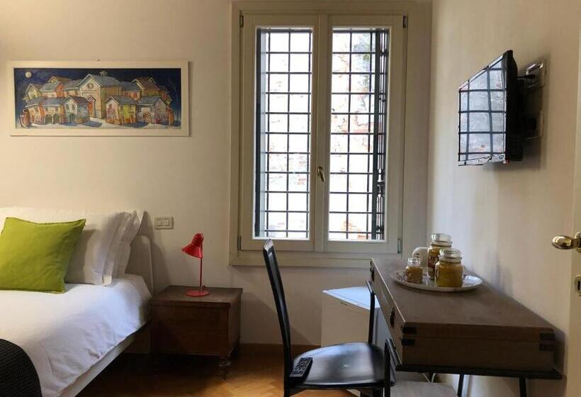 اتاق استاندارد یک نفره, Residenza Privata Pedrotti