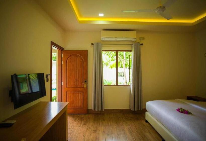 اتاق لوکس, Tiger Shark Residence & Dive