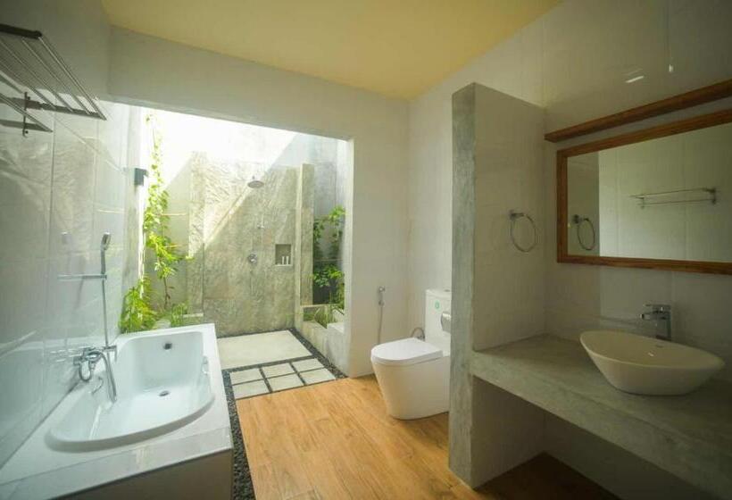 اتاق لوکس, Tiger Shark Residence & Dive