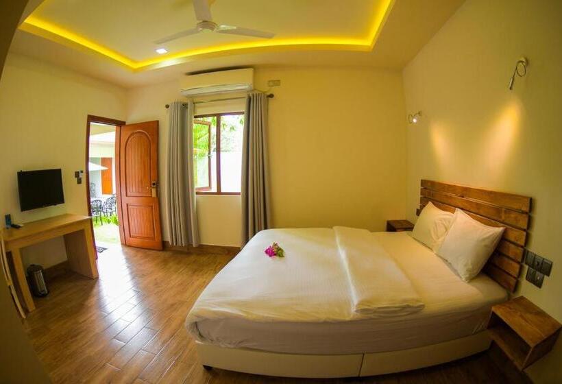 اتاق لوکس, Tiger Shark Residence & Dive