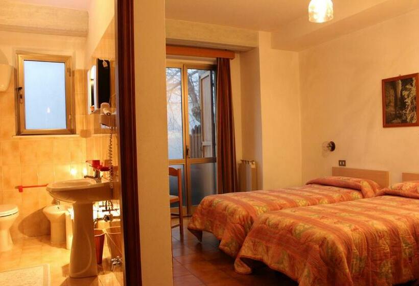 스탠다드 룸, Albergo Ristorante Montecucco Da Tobia