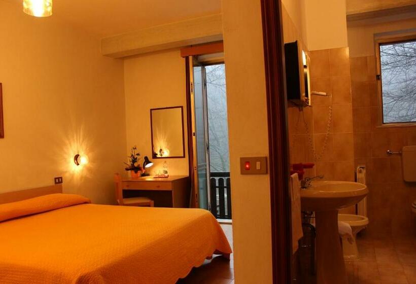 标准间, Albergo Ristorante Montecucco Da Tobia