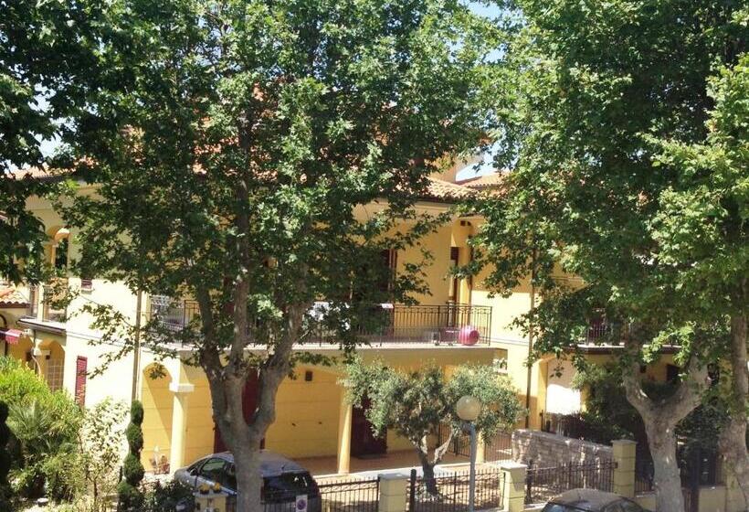 经济型三人房间, Paris Resort