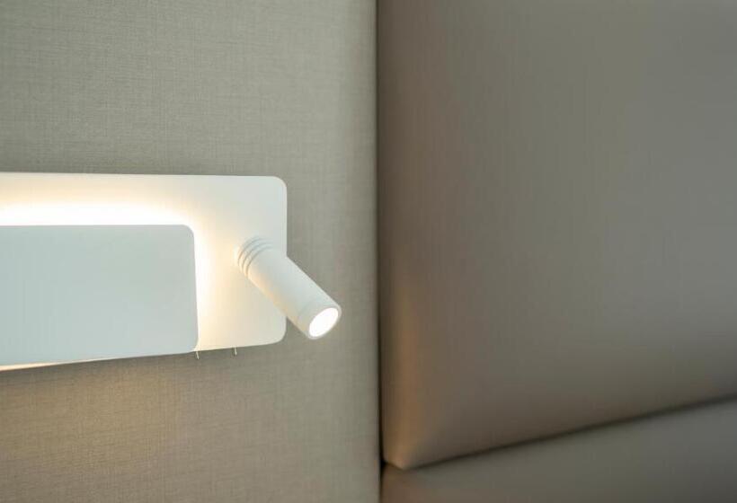 小型套房, Paris Resort